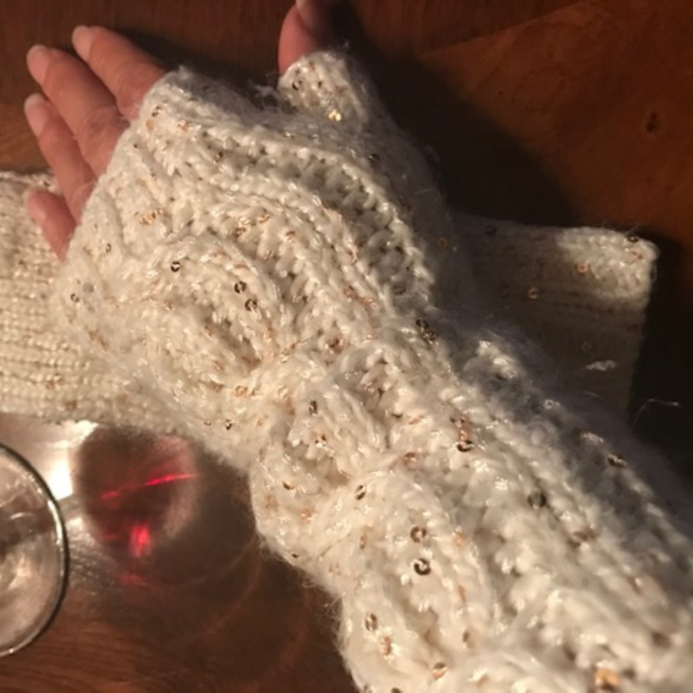 Calvin Klein Hand Warmers with Gold Sequence - Picture 1 of 5